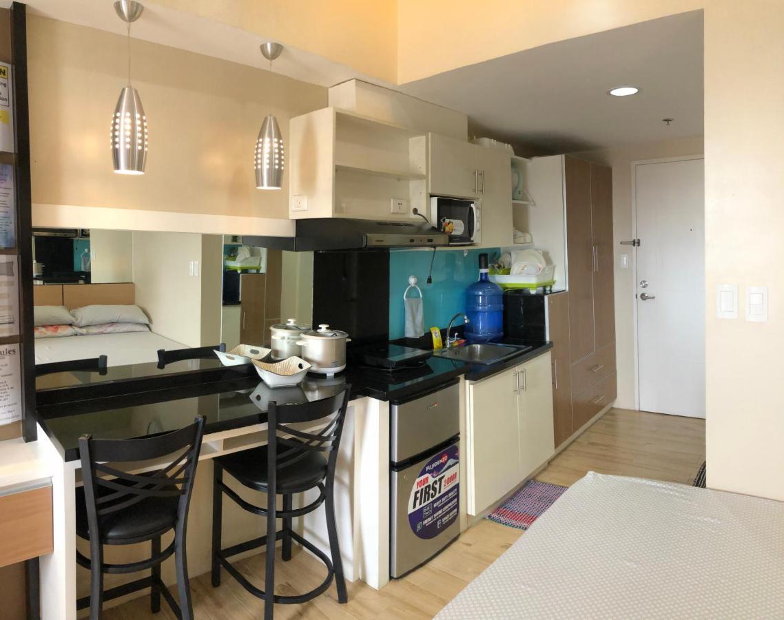 Sunvida Tower Residences Infront Of Sm City Cebu Esterno foto