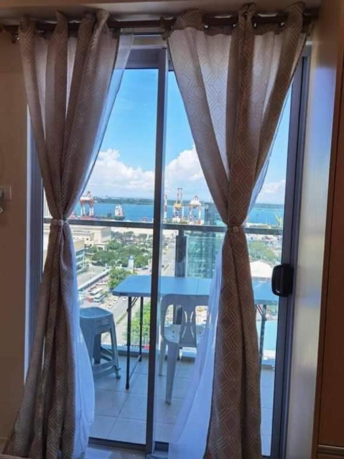 Sunvida Tower Residences Infront Of Sm City Cebu Esterno foto