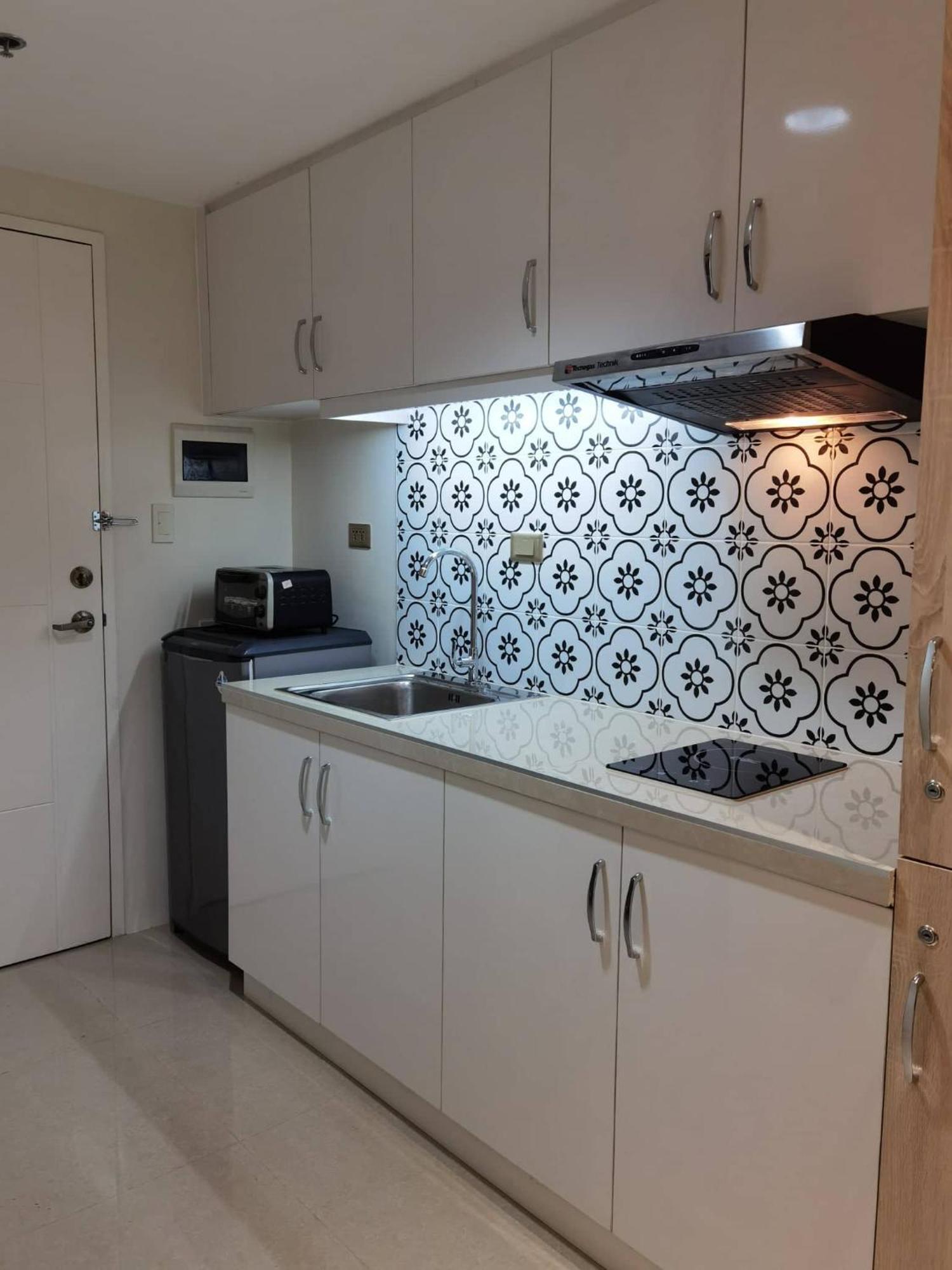 Sunvida Tower Residences Infront Of Sm City Cebu Esterno foto